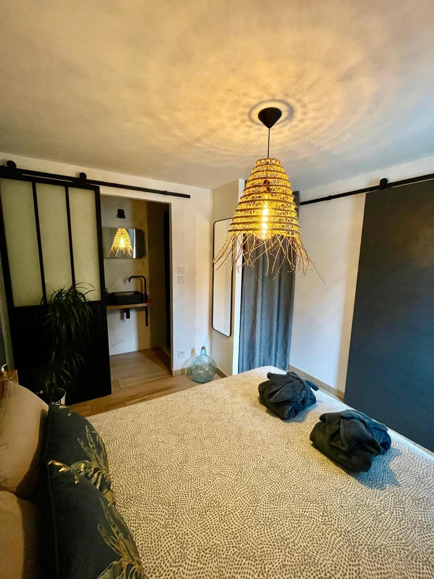 Villa Les Oliviers Spa Privatif Bandol Exteriör bild
